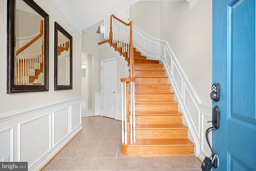 21945 Windy Oaks Sq, Broadlands, VA 20148 - Image #2