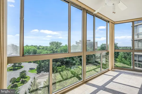 19355 Cypress Ridge Ter #802, LEESBURG, VA 20176