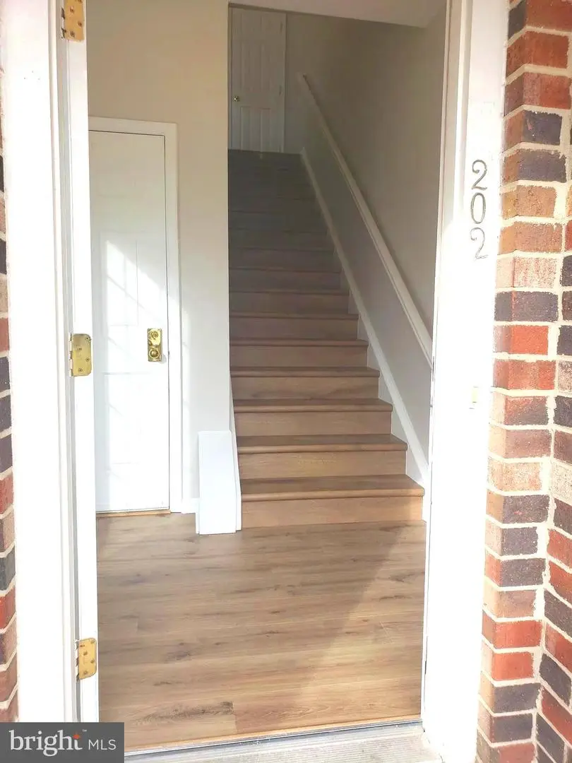45070 Brae Ter #202, Ashburn, VA 20147 - Image #3