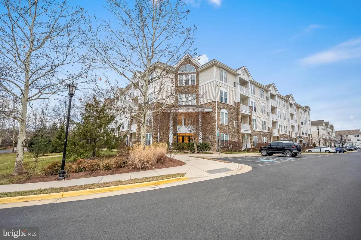 24701 Byrne Meadow Sq #413, Aldie, VA 20105 - Image #1