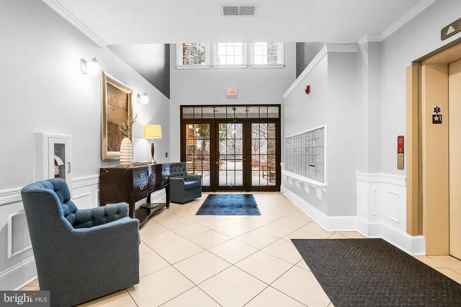 24701 Byrne Meadow Sq #413, Aldie, VA 20105 - Image #3