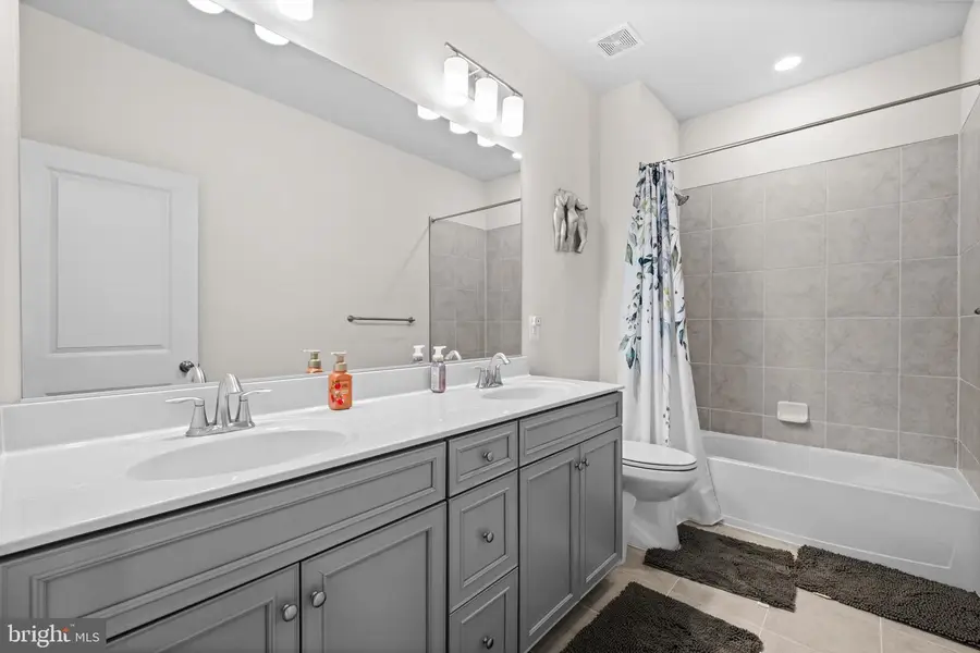 22530 Wilson View Ter, Ashburn, VA 20148 - Image #3