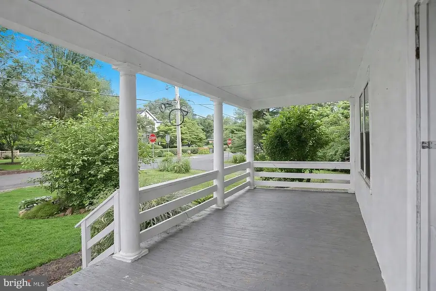 200 S Orchard Dr, Purcellville, VA 20132 - Image #3