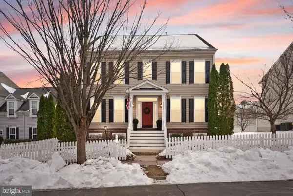 20413 Peckham St, ASHBURN, VA 20147