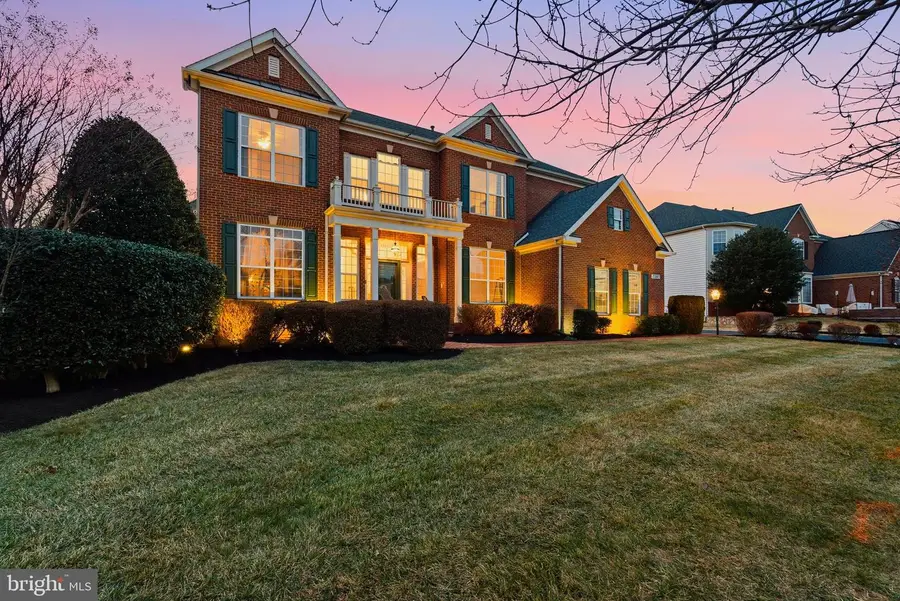 22407 Dolomite Hills Dr, Ashburn, VA 20148 - Image #3