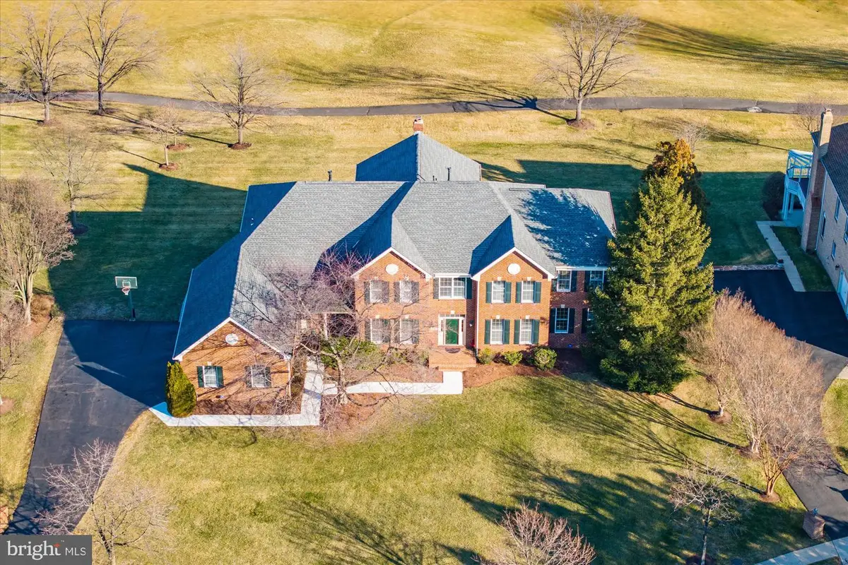 19812 Rothschild Ct, Ashburn, VA 20147 - Image #1