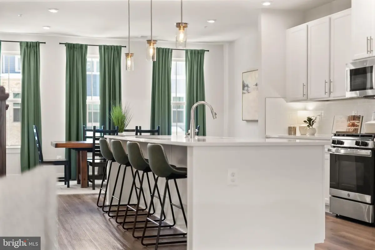 24125 Newtonmore Ter #k, Sterling, VA 20166 - Image #1