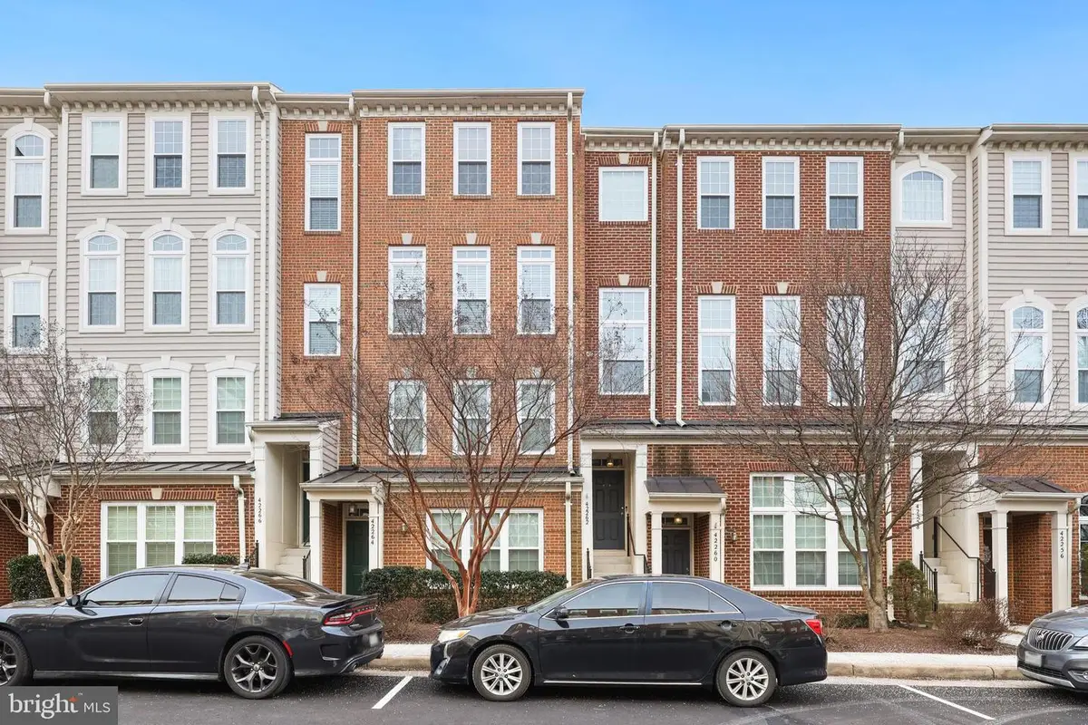 42262 Terrazzo Ter, Aldie, VA 20105 - Image #1