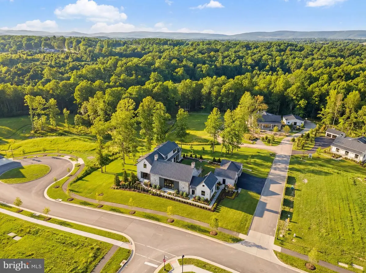 1 Foxtrot Knoll Ln, Middleburg, VA 20117 - Image #1