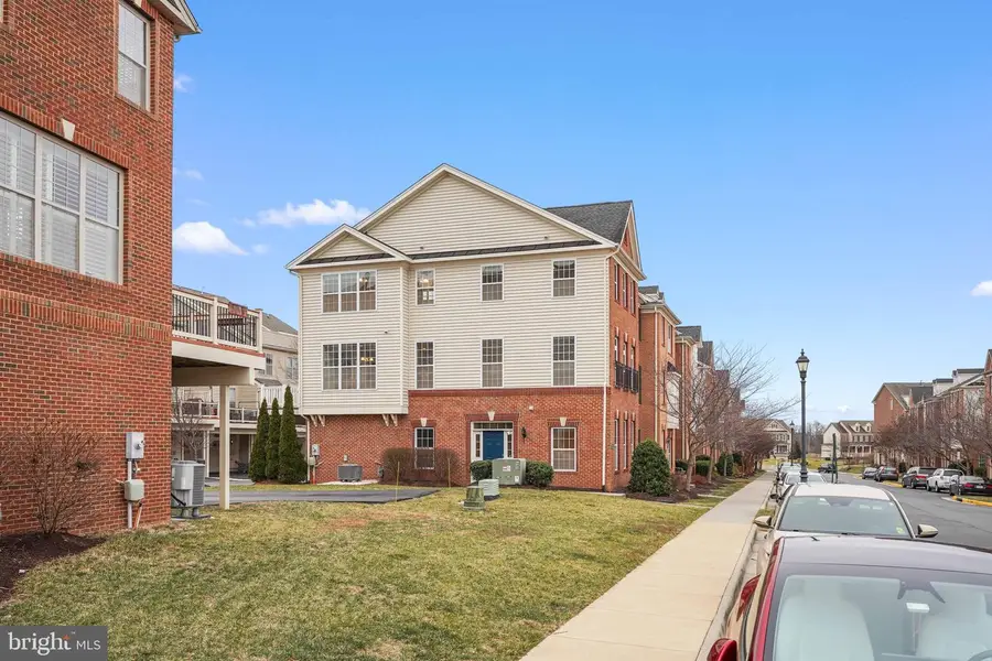 22550 Ocean Cliff Sq, Ashburn, VA 20148 - Image #2
