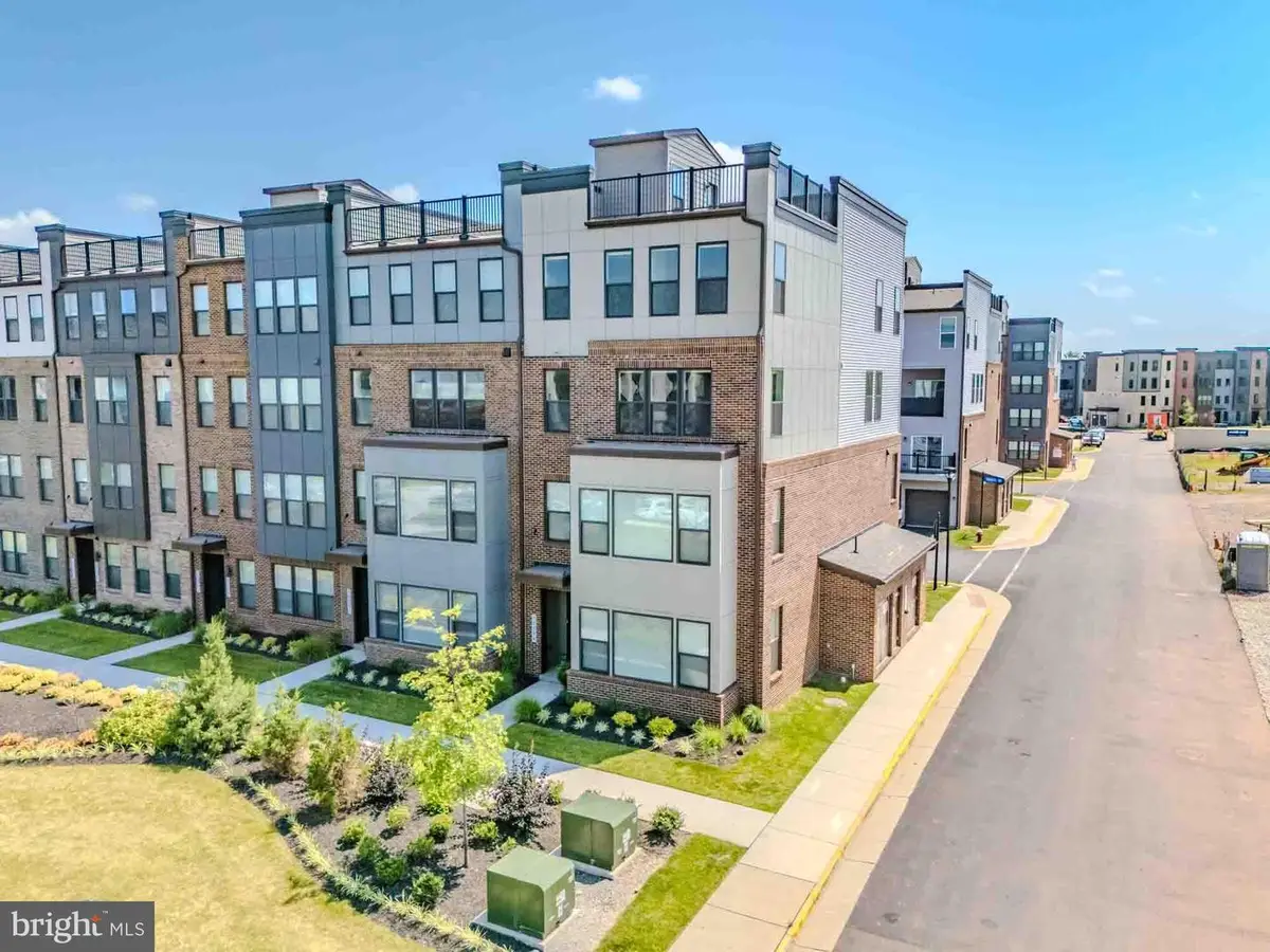 43730 Transit Sq, Ashburn, VA 20147 - Image #1