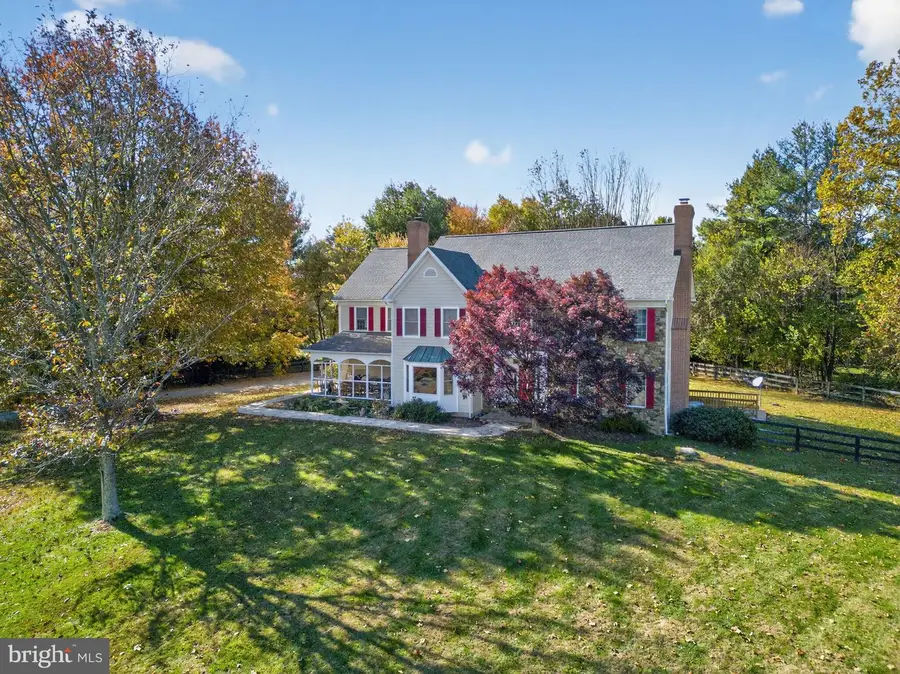 17130 Quail Creek Cir, Hamilton, VA 20158 - Image #2