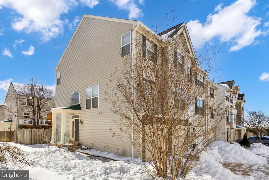 42967 Astell St, Chantilly, VA 20152 - #2