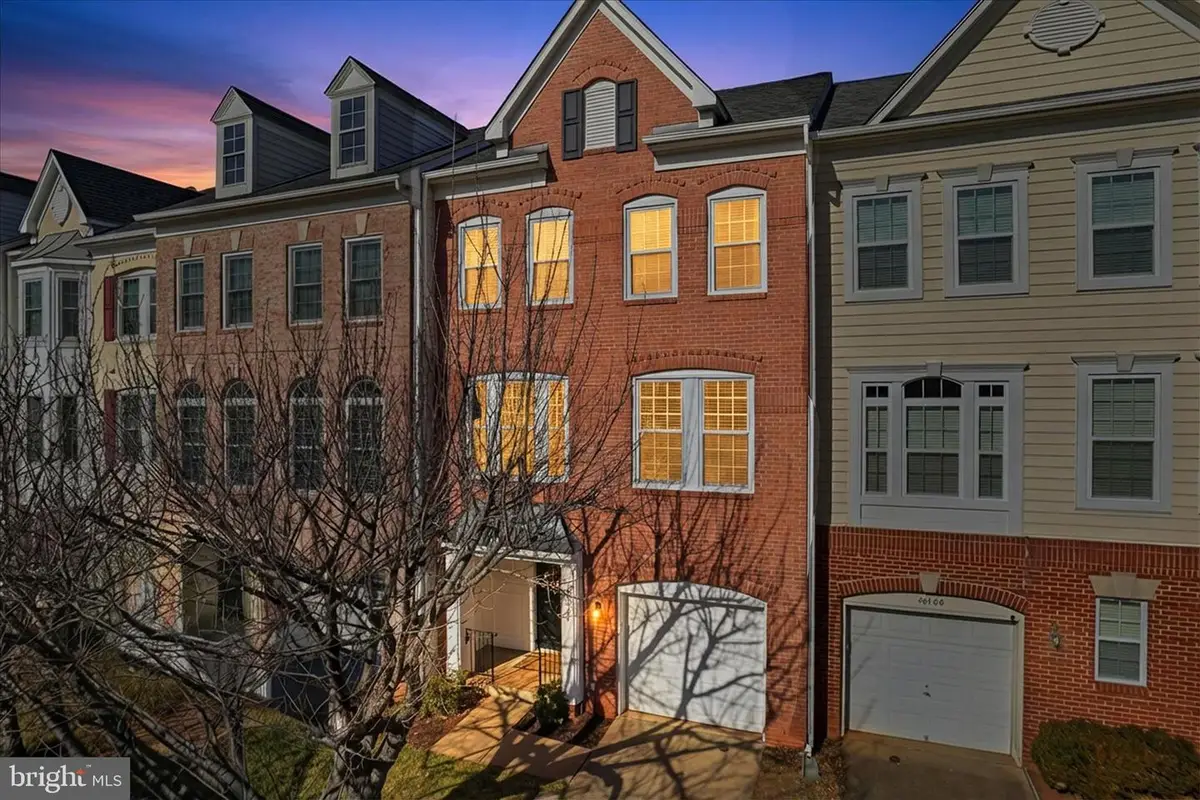 46164 Chester Ter, Sterling, VA 20165 - Image #1