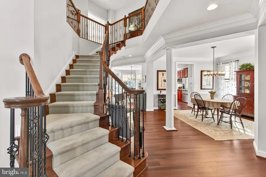 21374 Fairhunt Dr, Ashburn, VA 20148 - Image #2