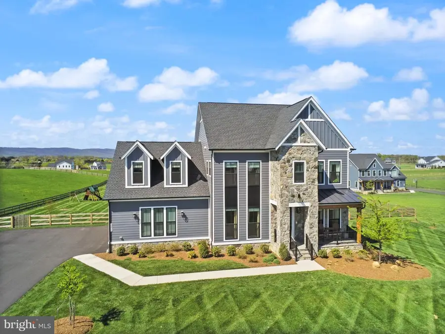 38866 Silver King Cir, Waterford, VA 20197 - #2