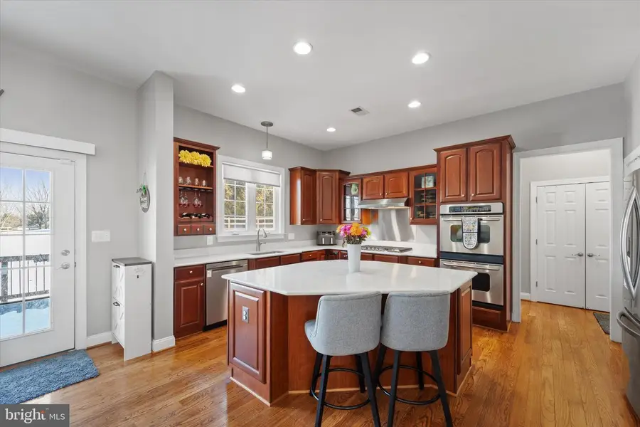 38822 Bettis Dr, Hamilton, VA 20158 - Image #2