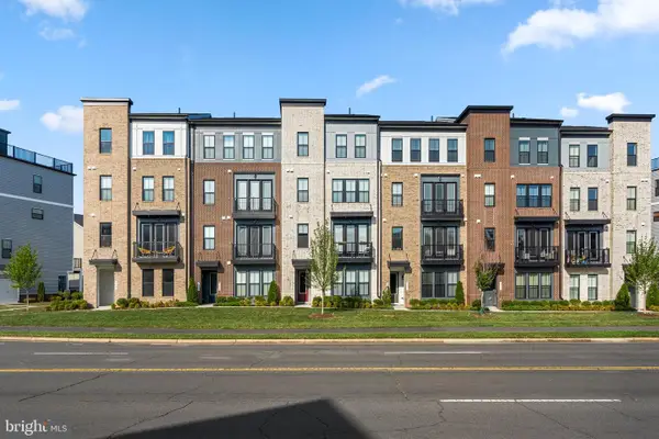 43376 Farringdon Sq, BROADLANDS, VA 20148