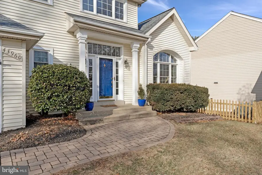 43960 Bidwell Ct, Ashburn, VA 20147 - Image #3