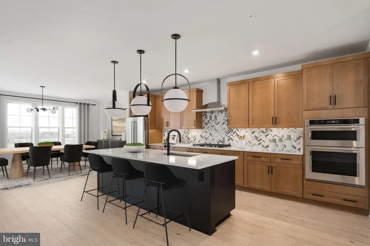 22101 Midmoore Dr, Ashburn, VA 20148 - Image #1