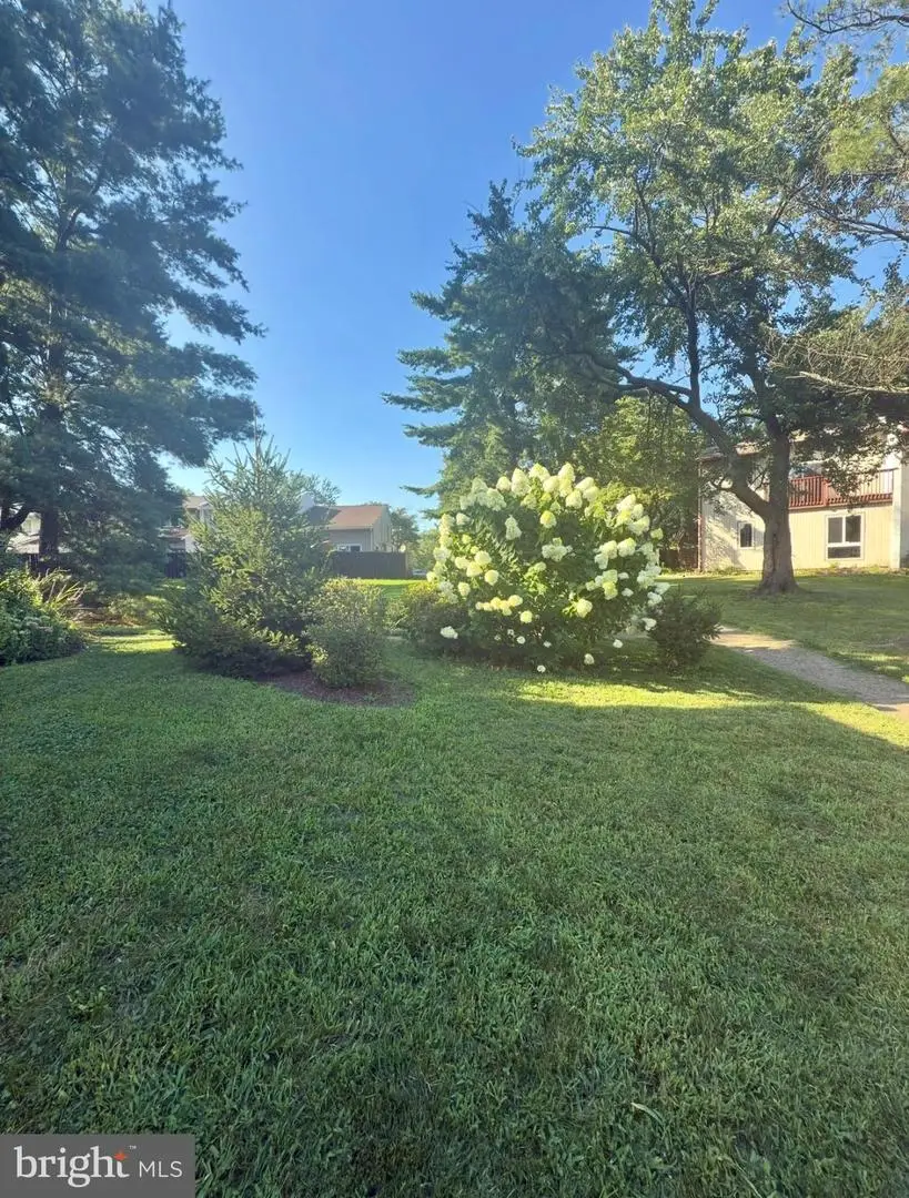 19 Carousel Ct, Sterling, VA 20164 - Image #3