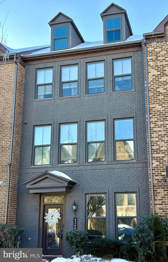 43405 Charitable St, Ashburn, VA 20148 - Image #1