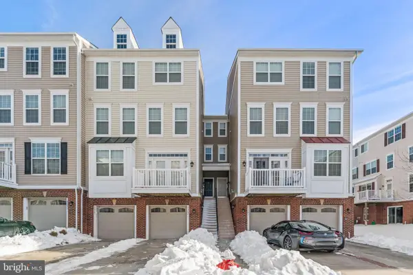 45745 Winding Branch Ter, STERLING, VA 20166