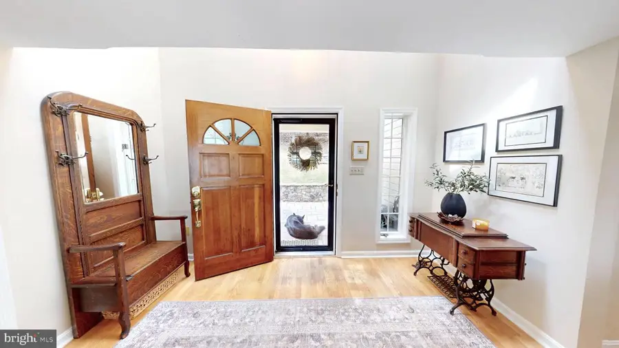 21539 Oatlands Rd, Aldie, VA 20105 - Image #3