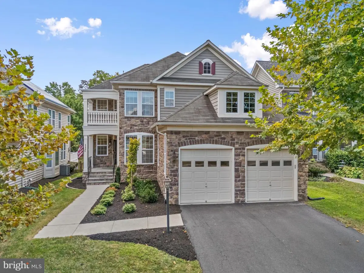 42961 Thornblade Cir, Broadlands, VA 20148 - Image #1