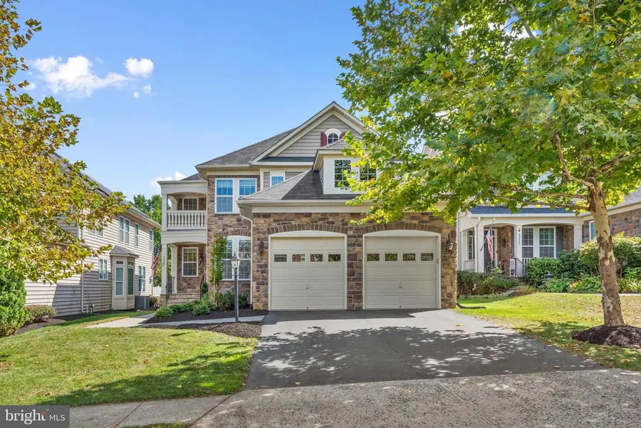 42961 Thornblade Cir, Broadlands, VA 20148 - Image #2