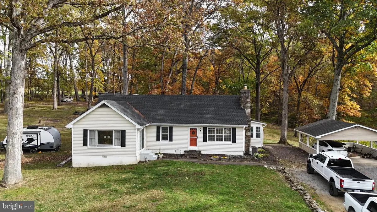 18758 Telegraph Springs Rd, Purcellville, VA 20132 - #1