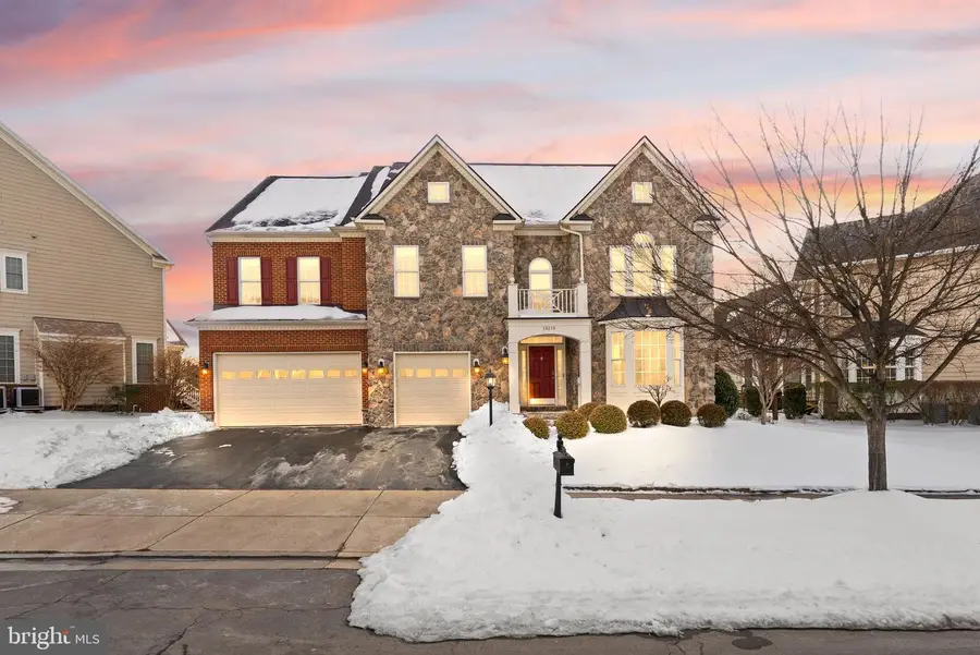 19219 Burnt Bridge Dr, Leesburg, VA 20176 - Image #3