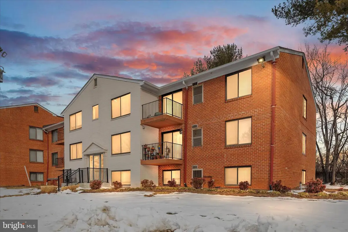 125-i Clubhouse Dr Sw #1, Leesburg, VA 20175 - Image #1