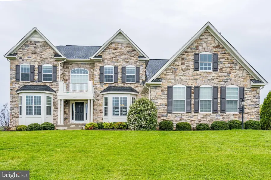 15117 Grace Pl, Waterford, VA 20197 - Image #2