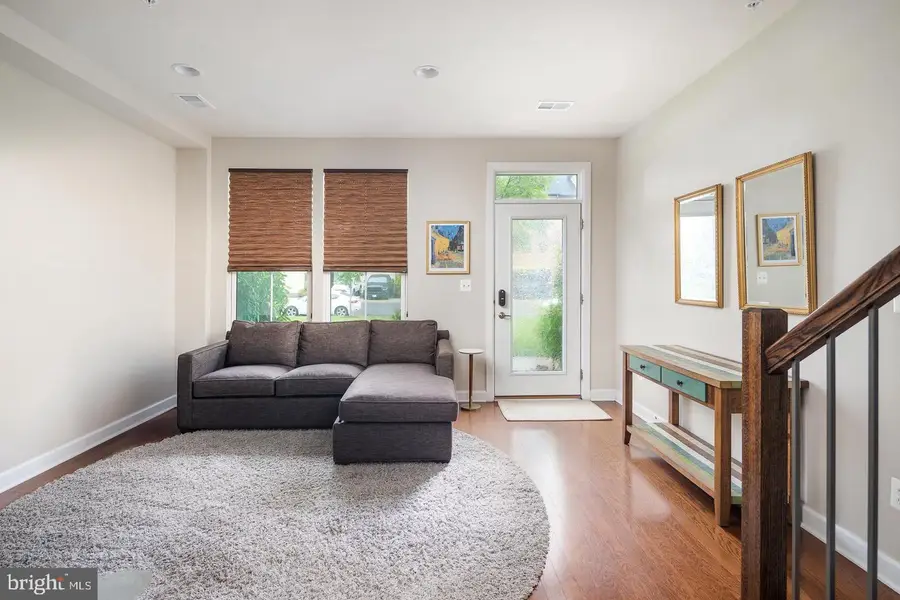 22355 Exe Sq, Ashburn, VA 20148 - Image #2