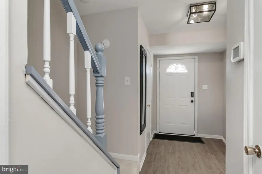 1032-b Margate Ct, Sterling, VA 20164 - Image #3