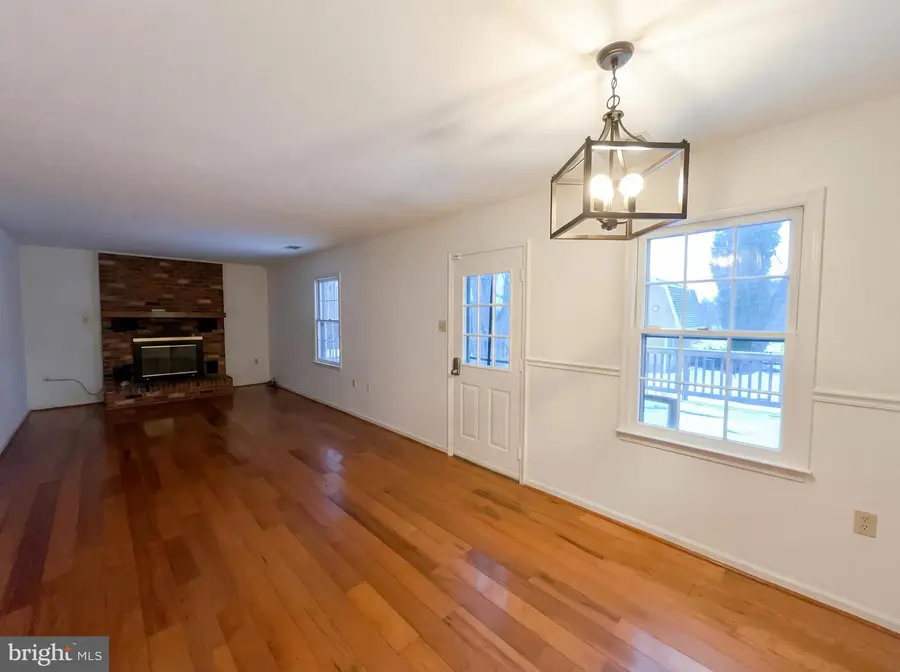 114 Applewood Ct, Hamilton, VA 20158 - Image #3