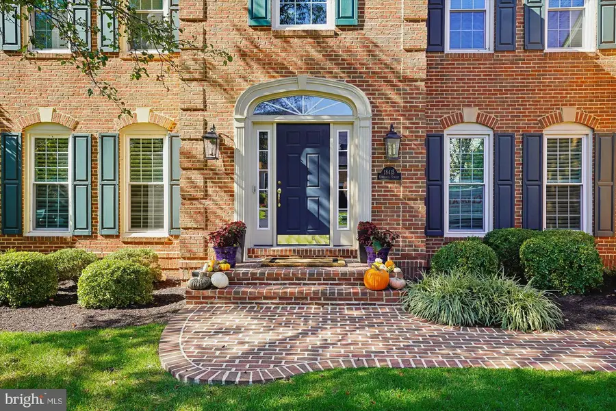 18415 Kingsmill St, Leesburg, VA 20176 - #3