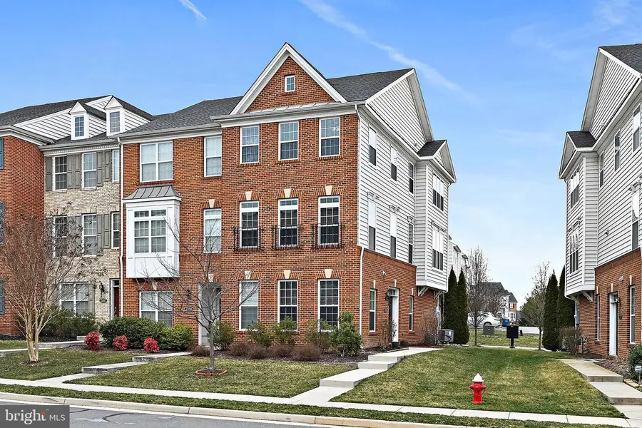 23196 Wrathall Dr, Ashburn, VA 20148 - Image #3