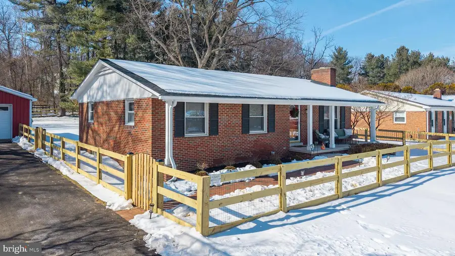 9 Honeybee Ave, Round Hill, VA 20141 - #2