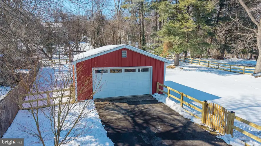 9 Honeybee Ave, Round Hill, VA 20141 - #3