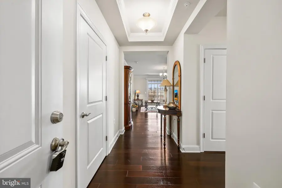 44589 York Crest Ter #300, Ashburn, VA 20147 - #2