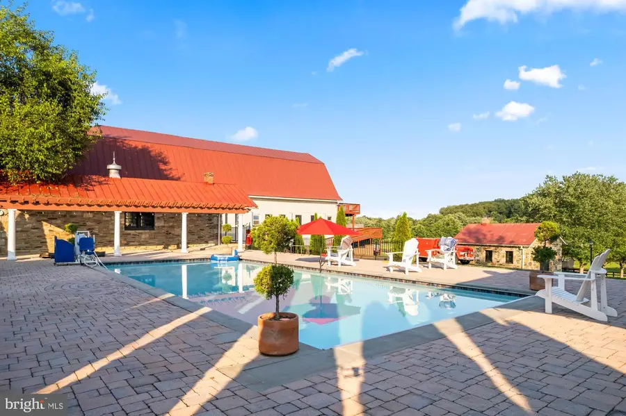 15158 Berlin Tpke, Purcellville, VA 20132 - #3