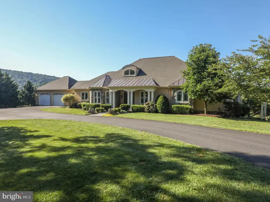 12060 Catoctin Farm Ln, Lovettsville, VA 20180 - #2