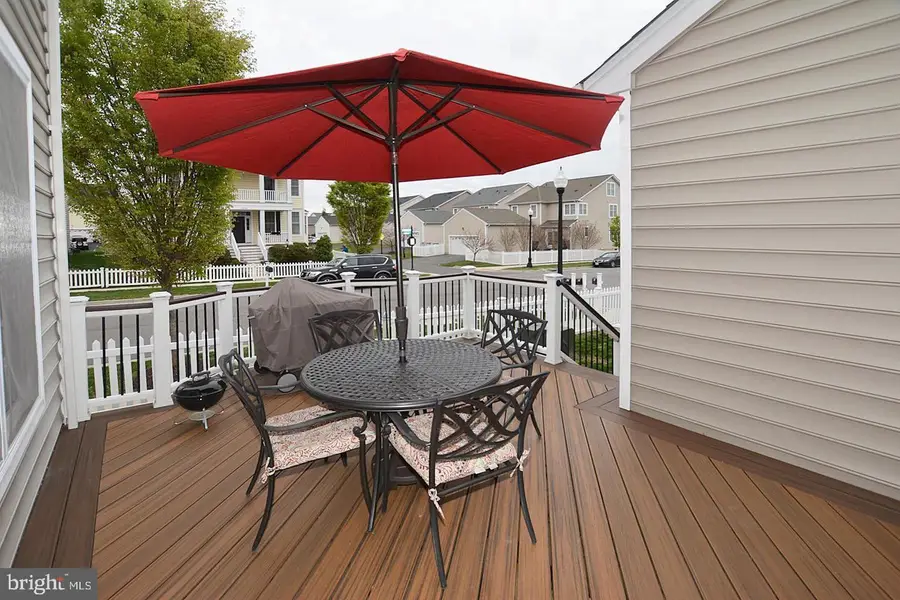 25237 Easterwood Ln, Chantilly, VA 20152 - #2