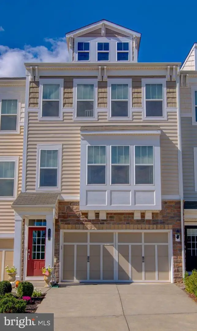 42287 Jessica Farm Ter, Ashburn, VA 20148 - #1