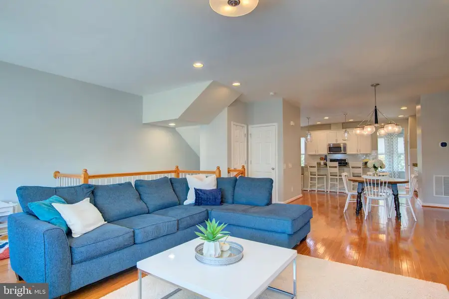 42287 Jessica Farm Ter, Ashburn, VA 20148 - #3