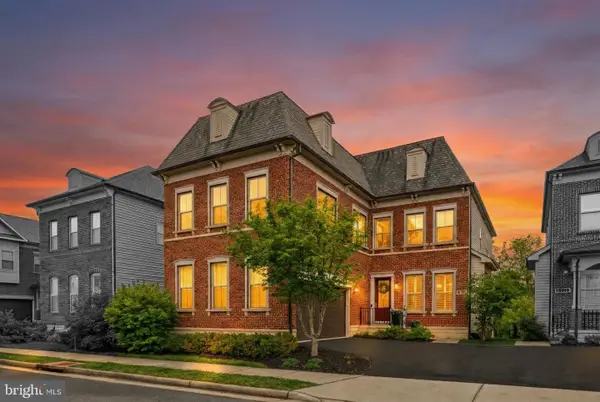 44749 Malden Pl, ASHBURN, VA 20147