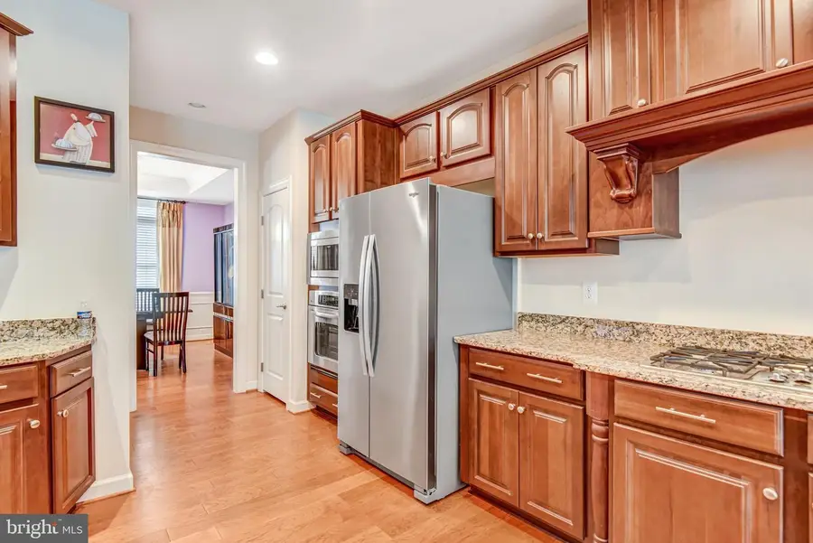 24944 Earlsford Dr, Chantilly, VA 20152 - #2