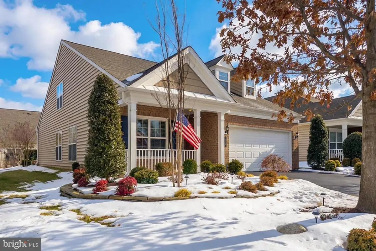 20687 Golden Ridge Dr, Ashburn, VA 20147 - #1